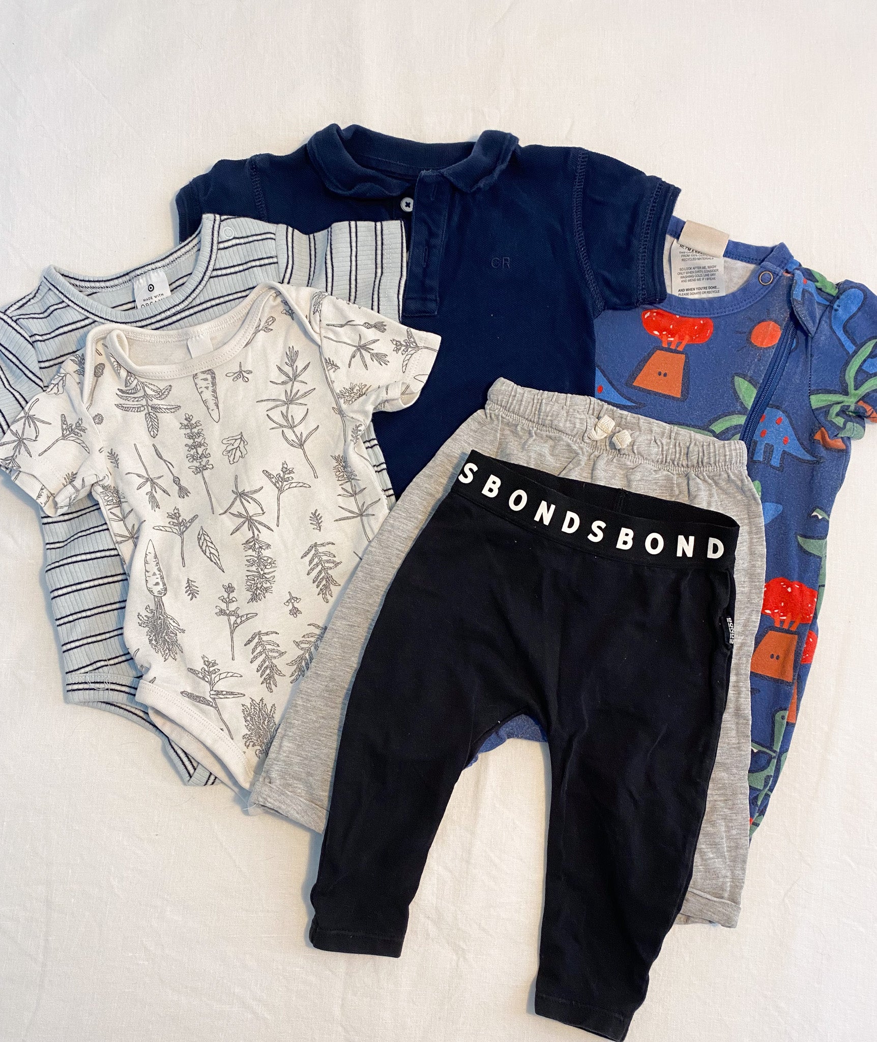 Everyday Essentials Bundle (3–6 Months)
