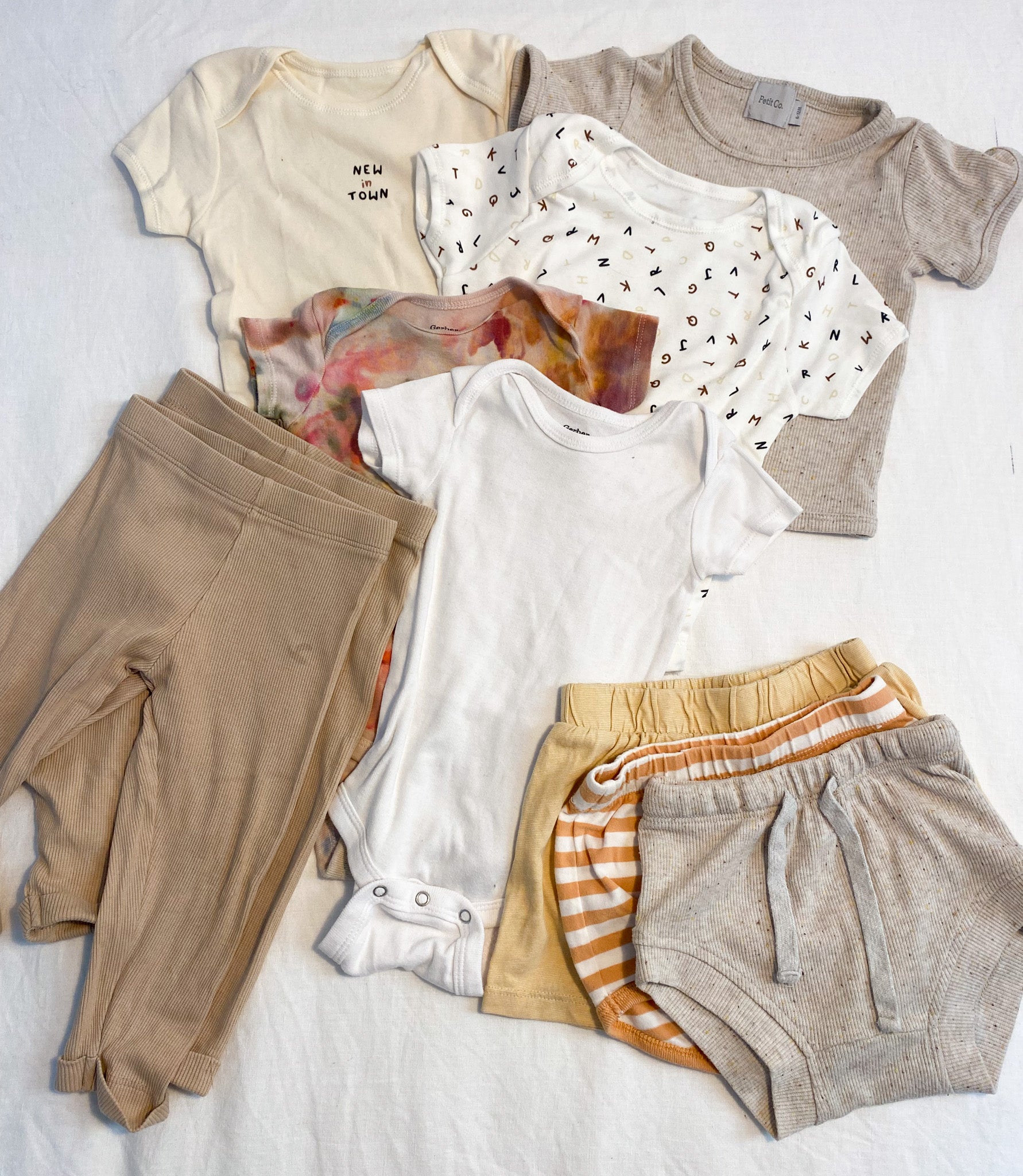 Everyday Essentials Bundle (6-12 Month)