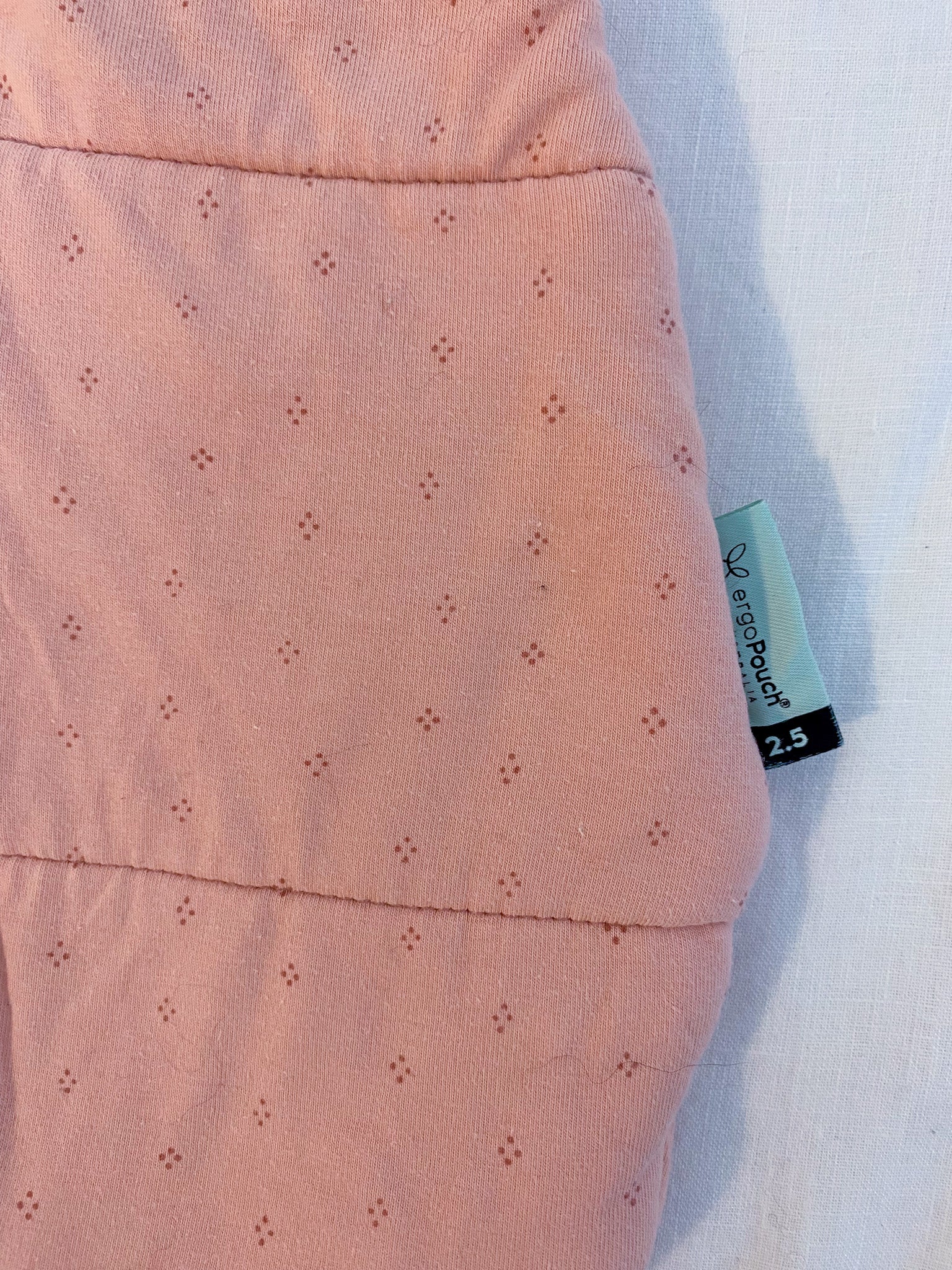 ergoPouch Cocoon Swaddle Bag — Dusty Rose, 2.5 TOG, Size 0000 (Pre-loved)